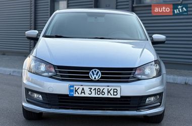 Седан Volkswagen Polo 2017 в Днепре