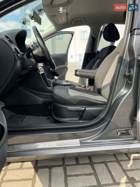 Хэтчбек Volkswagen Polo 2010 в Львове