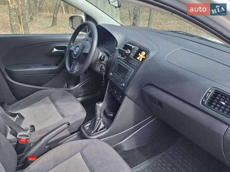 Седан Volkswagen Polo 2012 в Вышгороде