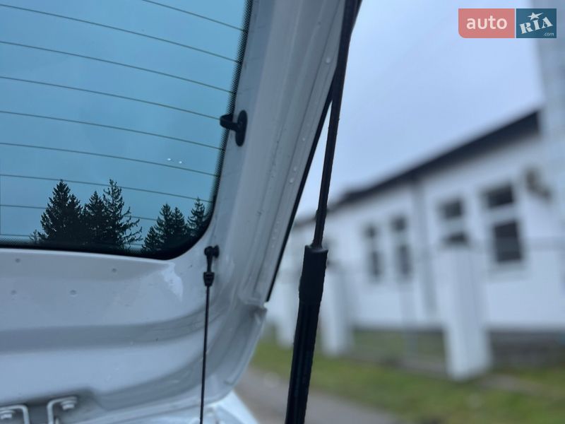 Хэтчбек Volkswagen Polo 2016 в Львове