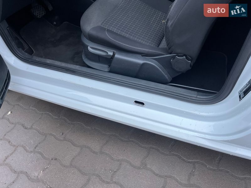 Хэтчбек Volkswagen Polo 2016 в Львове