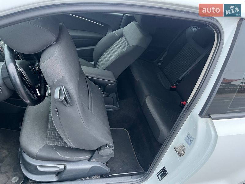 Хэтчбек Volkswagen Polo 2016 в Львове