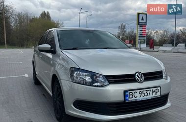 Седан Volkswagen Polo 2013 в Днепре