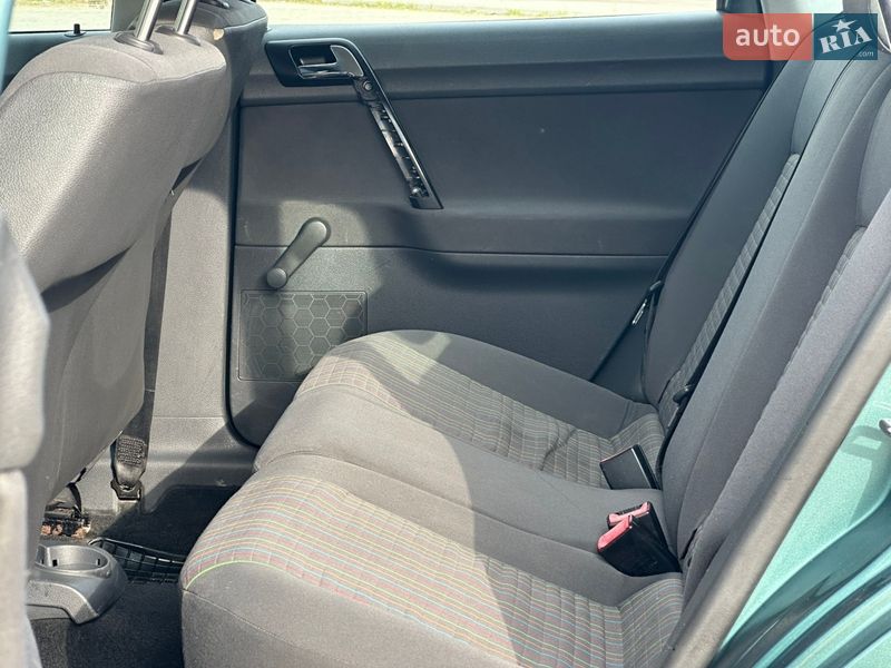 Хэтчбек Volkswagen Polo 2006 в Дрогобыче