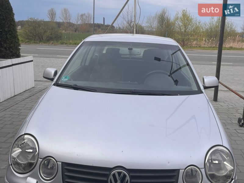 Хэтчбек Volkswagen Polo 2002 в Ивано-Франковске