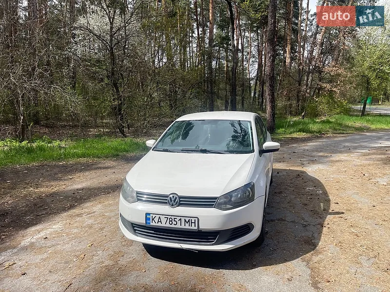 Volkswagen Polo 2012 VIN XW8ZZZ61ZDG033983 фото оголошення 8 з 59