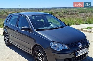 Хэтчбек Volkswagen Polo 2008 в Яворове