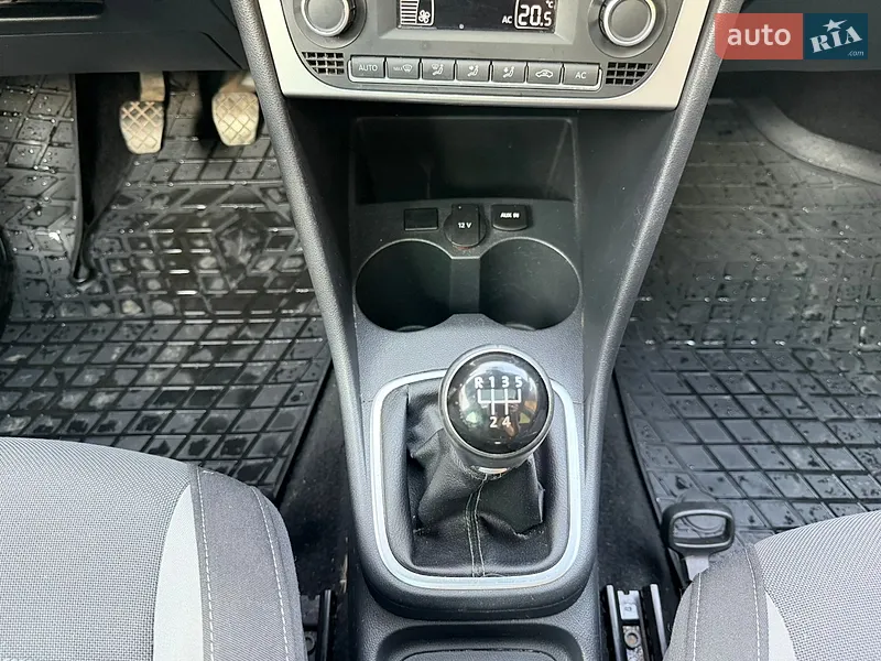 Volkswagen Polo 2013 VIN WVWZZZ6RZDY256119 фото оголошення 11 з 66