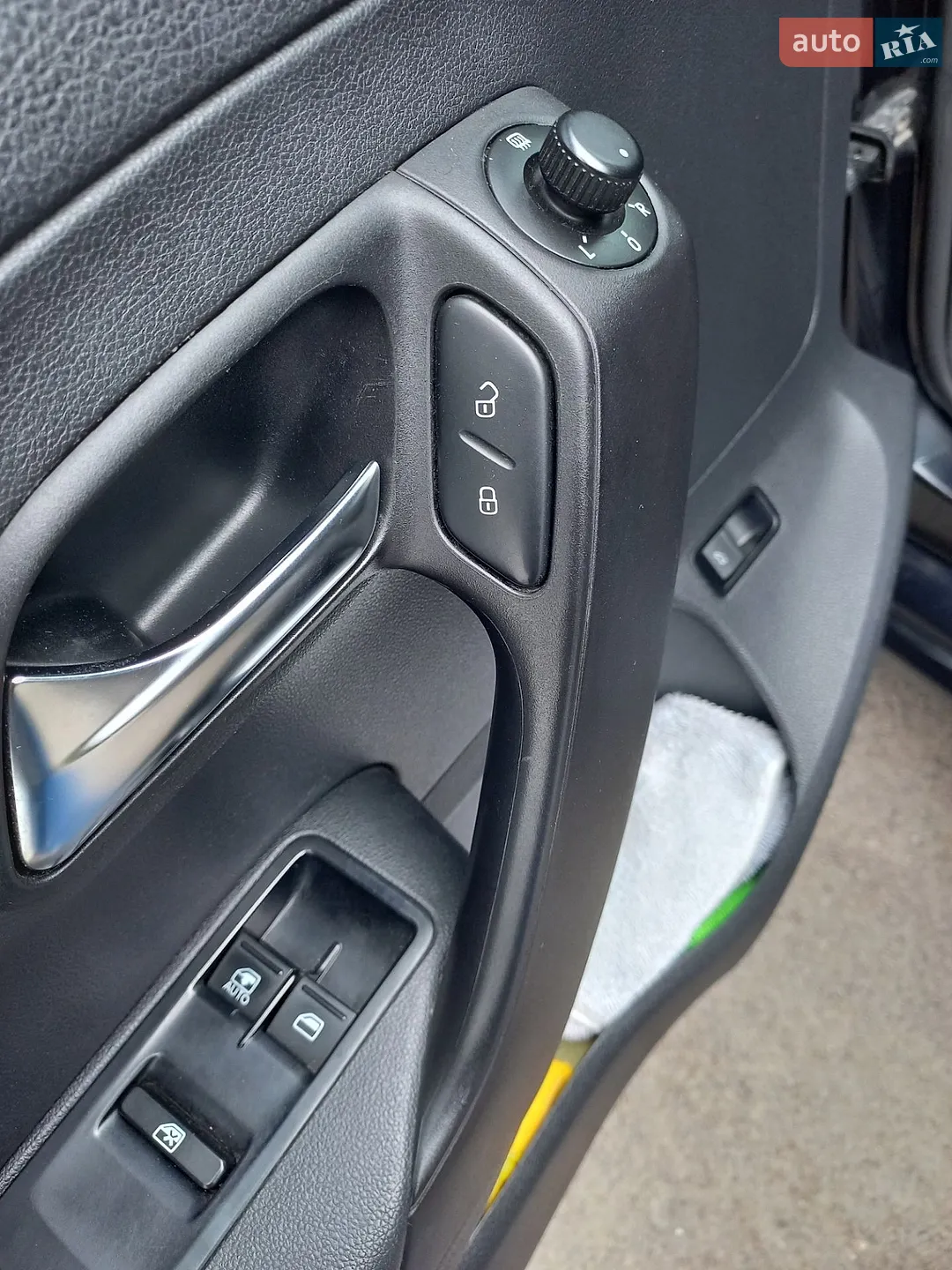 2012 Volkswagen Polo - мініатюра 3