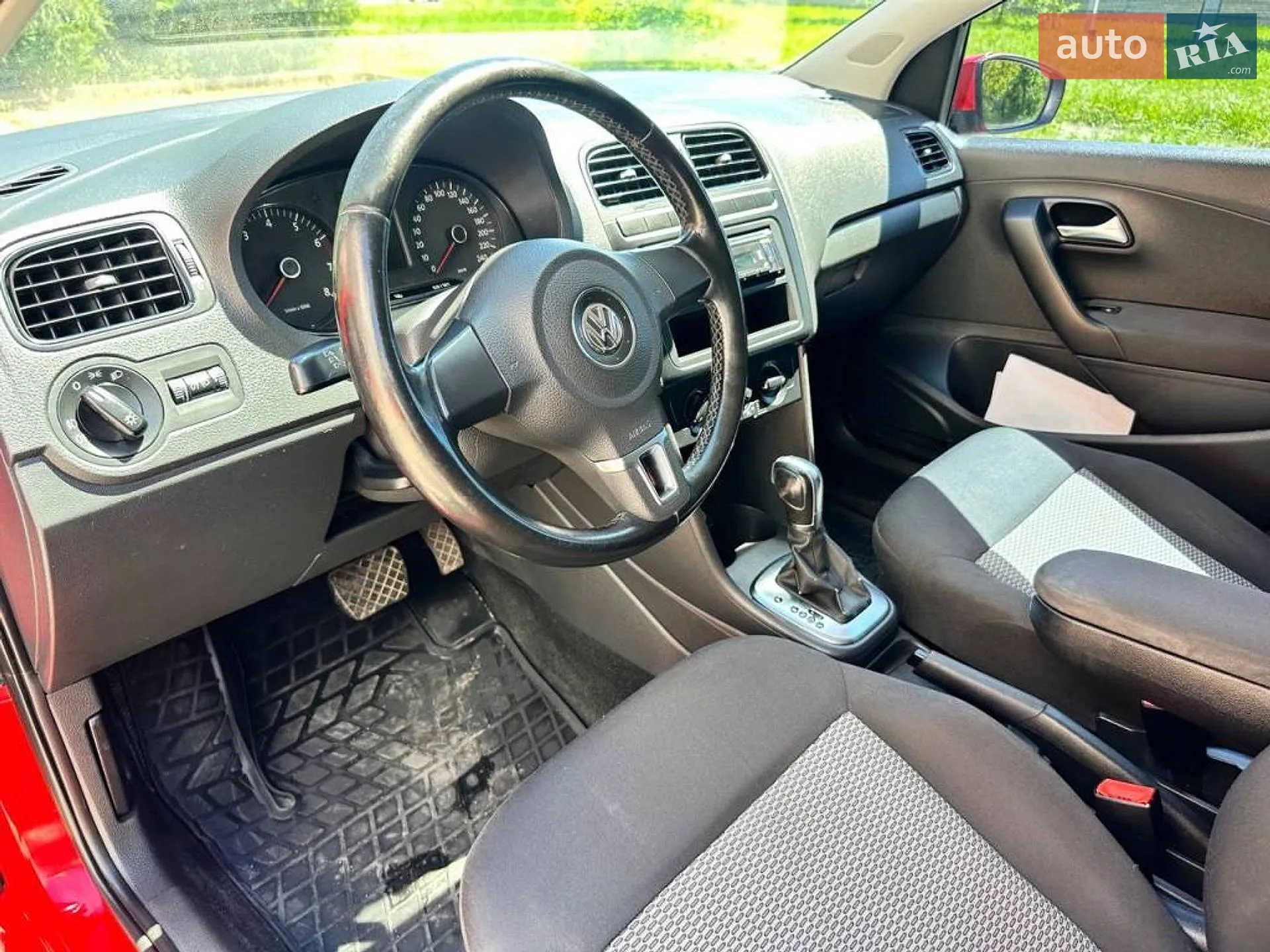 2010 Volkswagen Polo - мініатюра 13