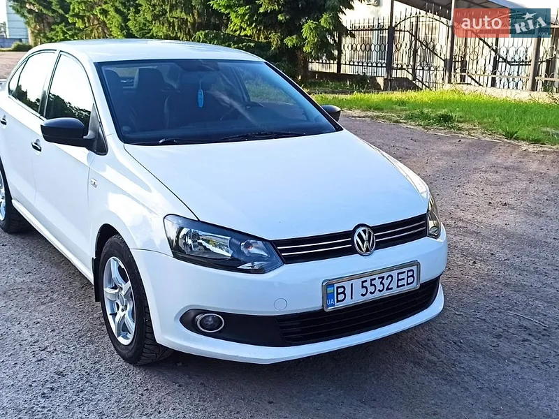 Volkswagen Polo 2011 VIN XW8ZZZ61ZCG027646 фото оголошення 45 з 82