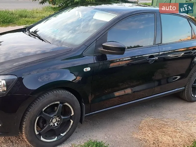 Volkswagen Polo 2011 VIN XW8ZZZ61ZCG027646 фото оголошення 5 з 82