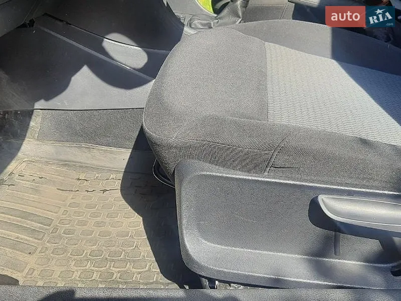 Volkswagen Polo 2011 VIN XW8ZZZ61ZCG027646 фото оголошення 24 з 82