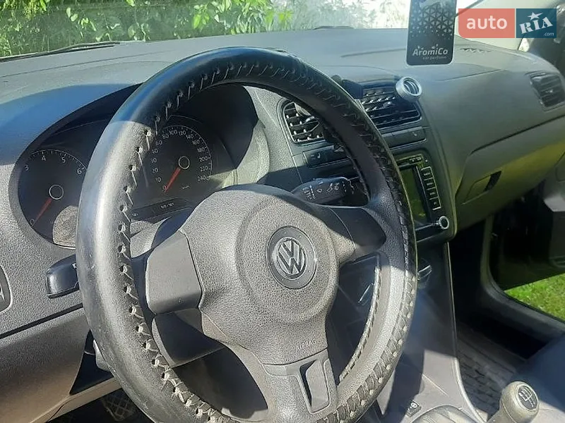 Volkswagen Polo 2011 VIN XW8ZZZ61ZCG027646 фото оголошення 27 з 82