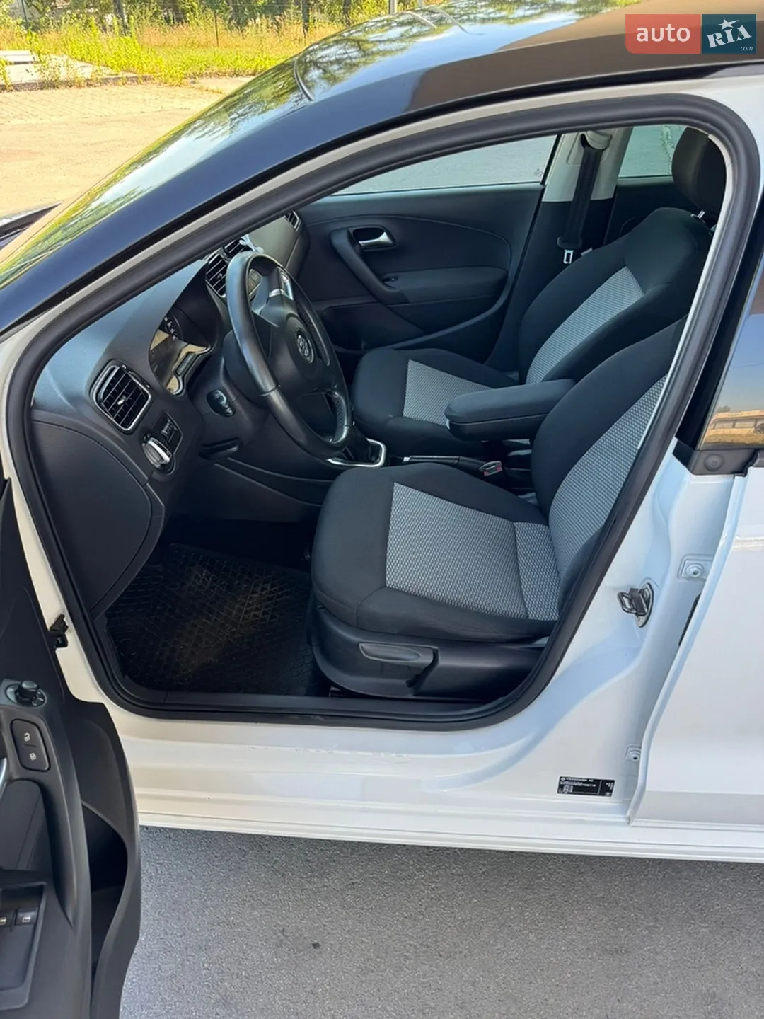 2013 Volkswagen Polo - мініатюра 20