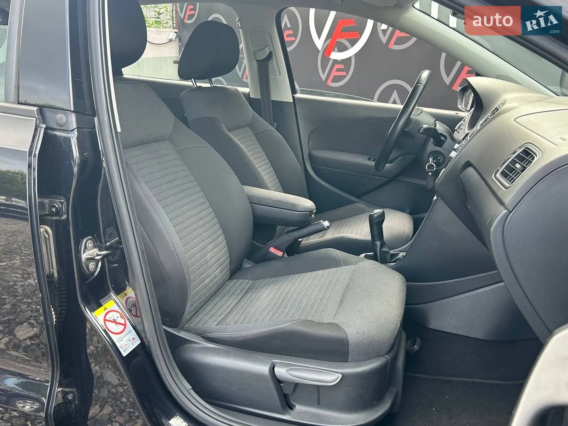 2012 Volkswagen Polo - мініатюра 11
