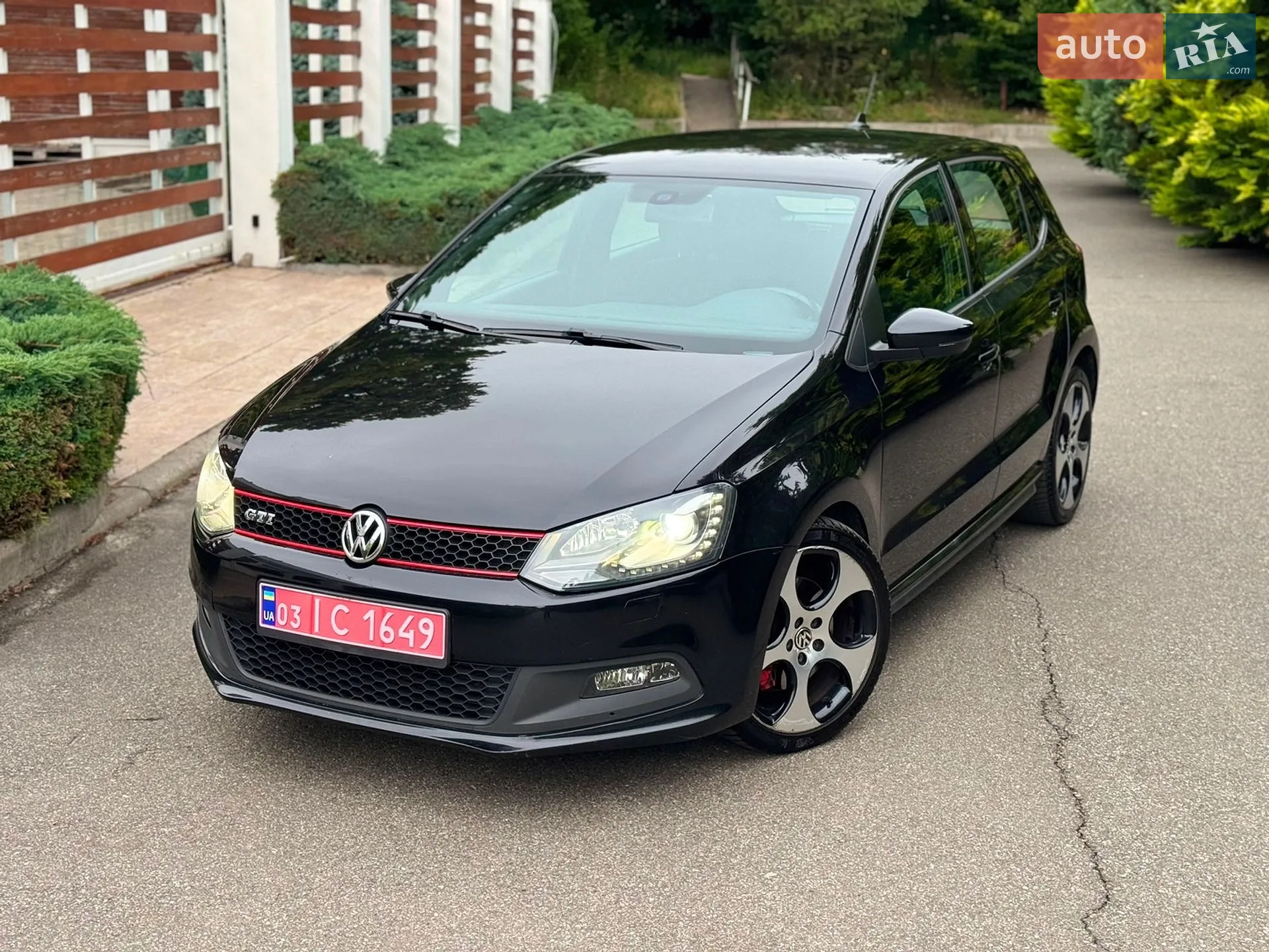 Volkswagen Polo 2011 VIN XW8ZZZ61ZCG013265 фото оголошення 17 з 23