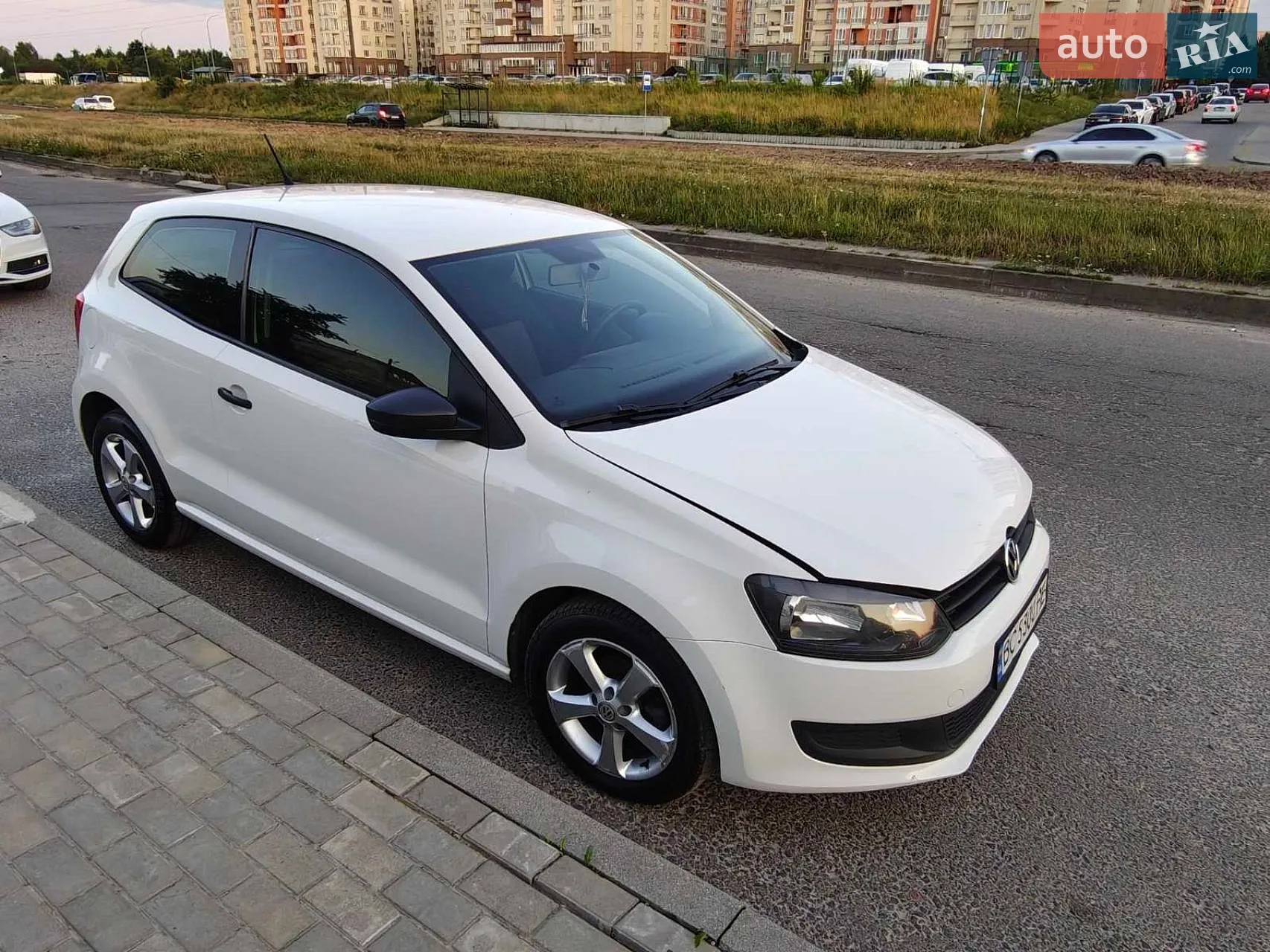 2013 Volkswagen Polo - мініатюра 2
