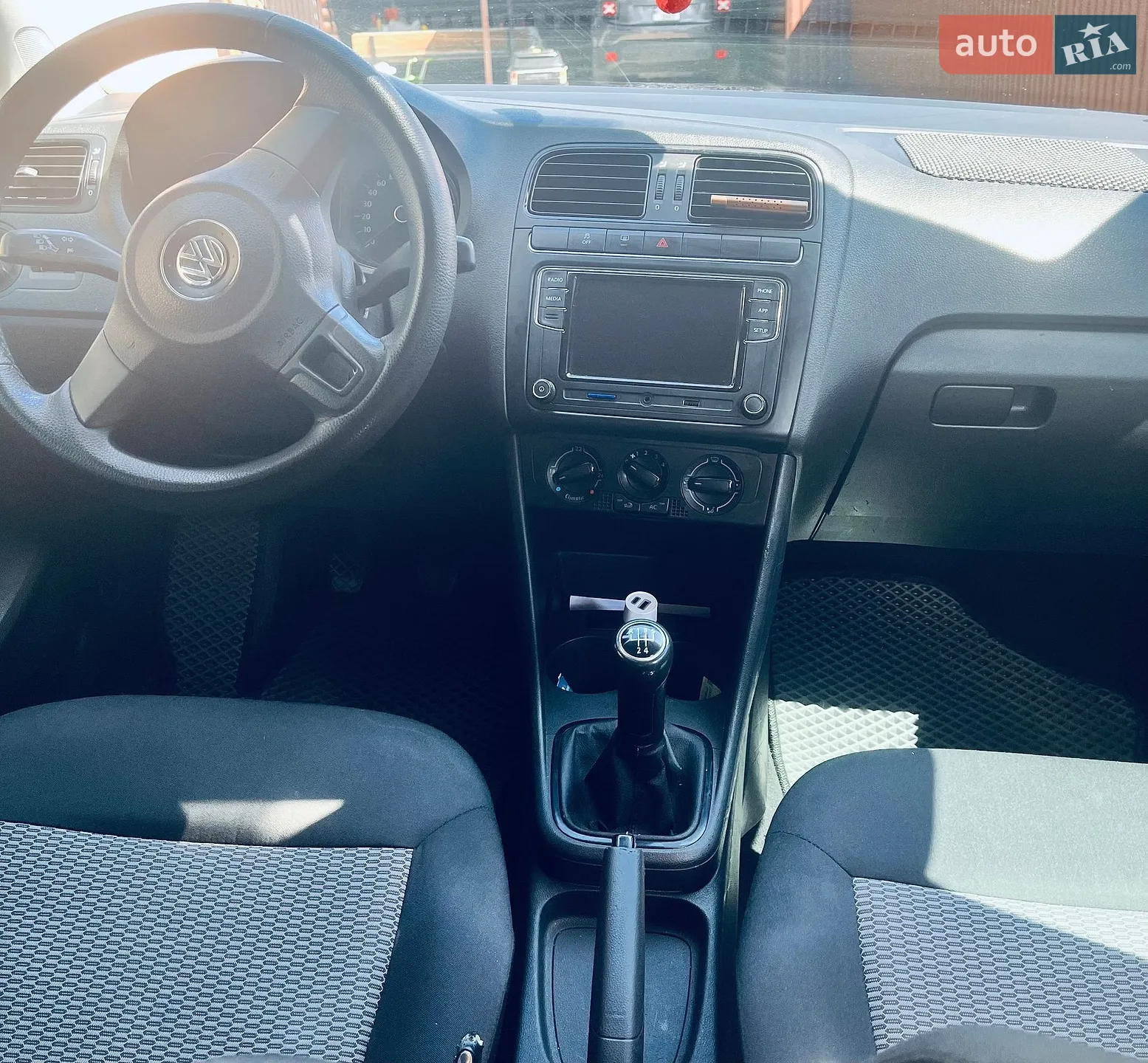 2010 Volkswagen Polo - мініатюра 11