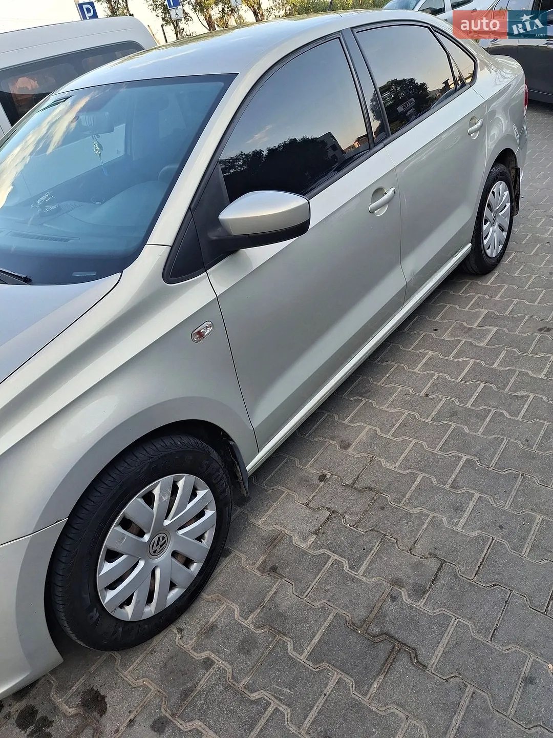 Volkswagen Polo 2011 VIN XW8ZZZ61ZCG013265 фото оголошення 15 з 23