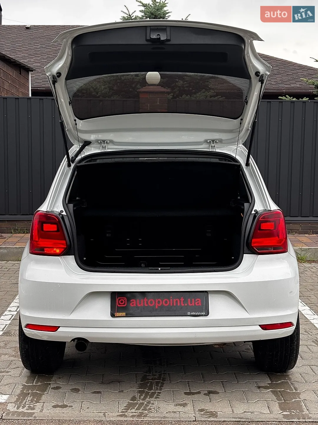 2015 Volkswagen Polo - мініатюра 12