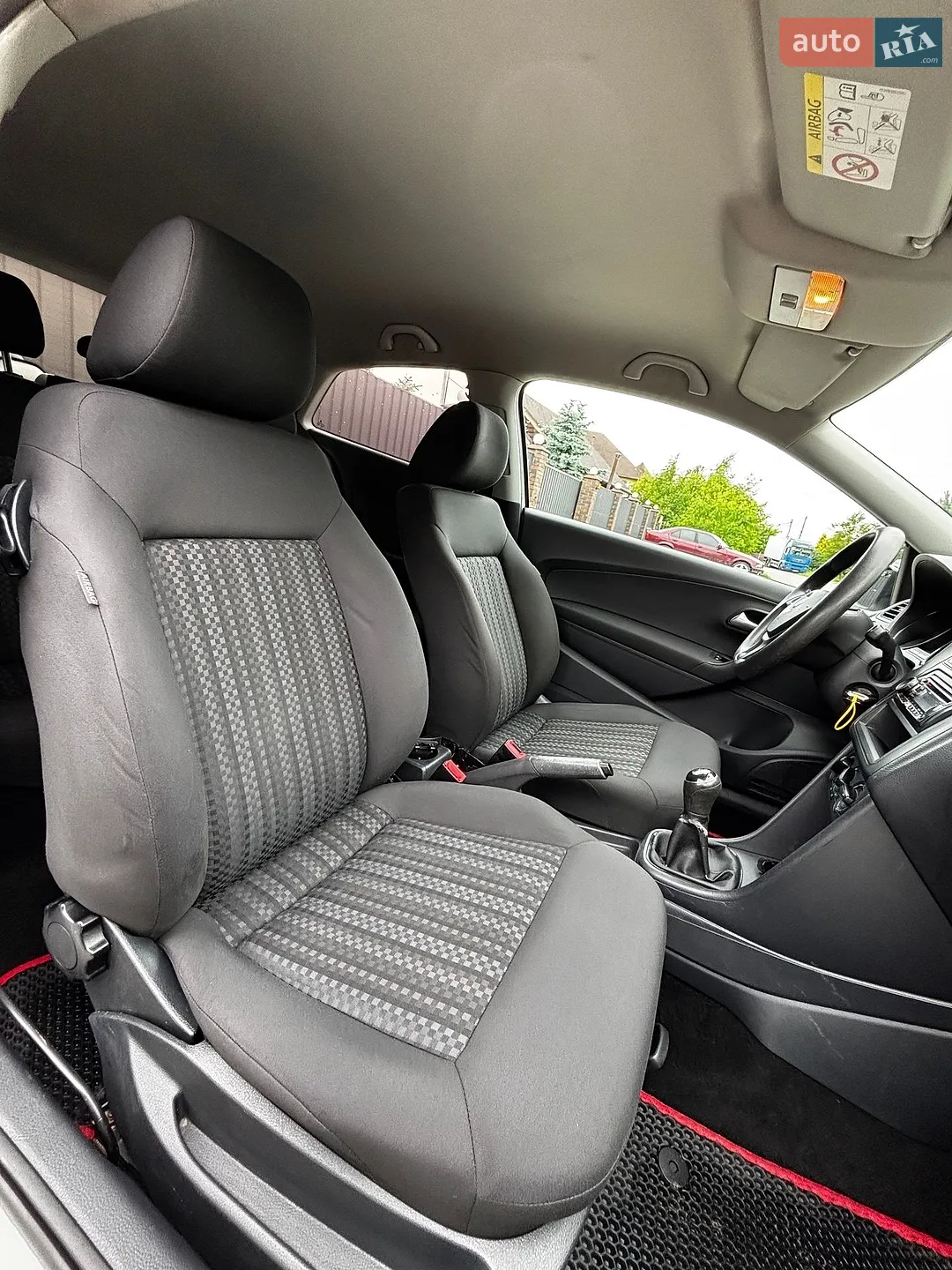 2015 Volkswagen Polo - мініатюра 27