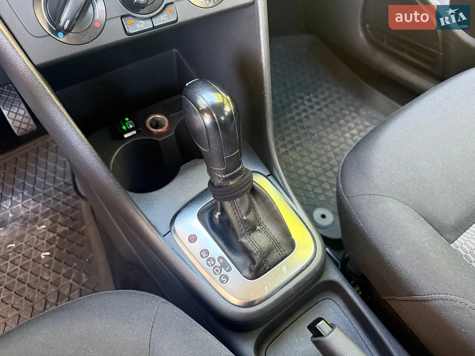2012 Volkswagen Polo - мініатюра 24