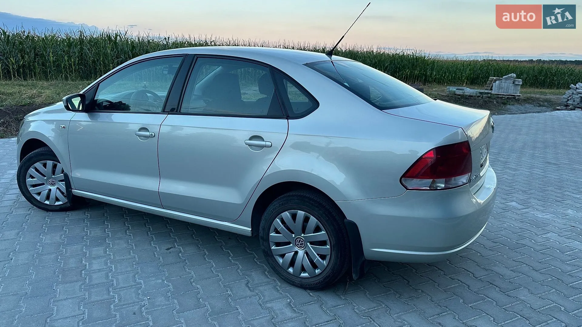 2011 Volkswagen Polo - мініатюра 4