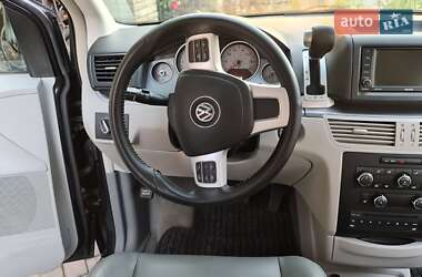 Минивэн Volkswagen Routan 2012 в Запорожье