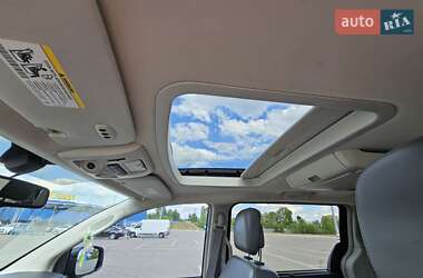 Минивэн Volkswagen Routan 2013 в 