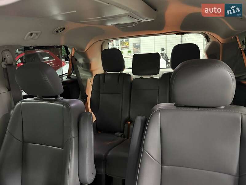 Мінівен Volkswagen Routan 2013 в Києві фото 36 Мінівен Volkswagen Routan 2013 в Києві