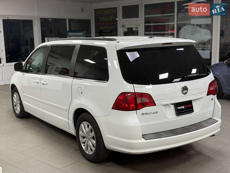 Мінівен Volkswagen Routan 2013 в Києві фото 15 Мінівен Volkswagen Routan 2013 в Києві