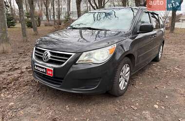 Минивэн Volkswagen Routan 2012 в Киеве