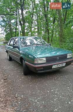 Седан Volkswagen Santana 1987 в Ладыжине