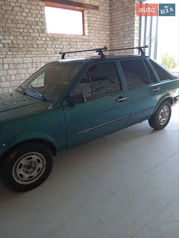 Седан Volkswagen Santana 1987 в Ладижині