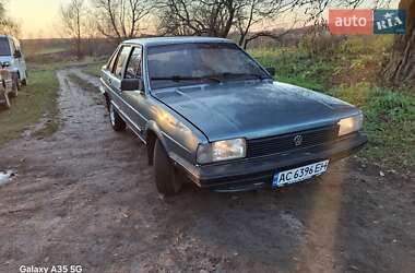 Седан Volkswagen Santana 1984 в Иваничах