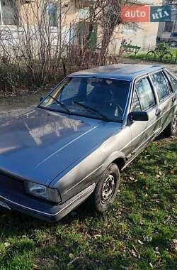 Седан Volkswagen Santana 1983 в Кілії