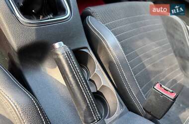 Хэтчбек Volkswagen Scirocco 2009 в 
