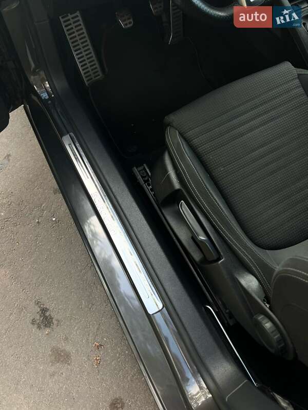 Хетчбек Volkswagen Scirocco 2010 в Дніпрі