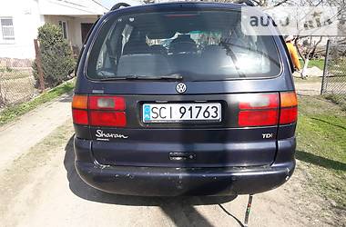 Минивэн Volkswagen Sharan 1996 в Городке