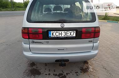 Мінівен Volkswagen Sharan 2000 в Чернівцях