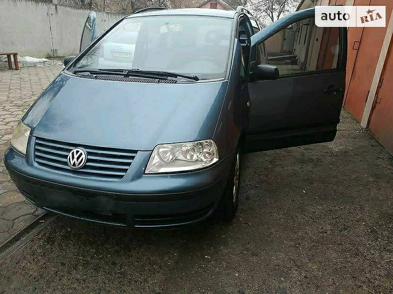 Мінівен Volkswagen Sharan 2002 в Первомайську