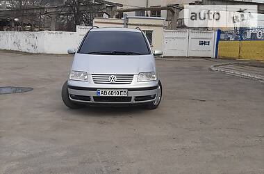 Минивэн Volkswagen Sharan 2001 в Могилев-Подольске