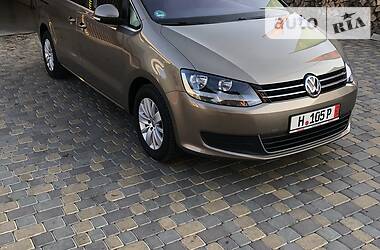 Минивэн Volkswagen Sharan 2015 в Сваляве