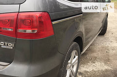 Минивэн Volkswagen Sharan 2012 в 