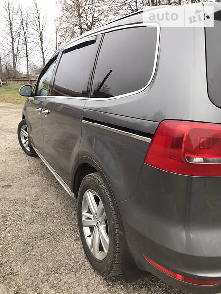 Мінівен Volkswagen Sharan 2012 в Бару