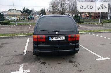 Минивэн Volkswagen Sharan 1997 в Ровно