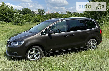 Мінівен Volkswagen Sharan 2014 в Харкові