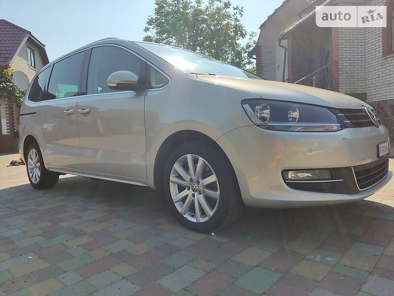 Универсал Volkswagen Sharan 2011 в Стрые