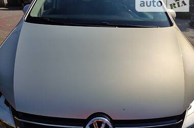 Универсал Volkswagen Sharan 2011 в Стрые